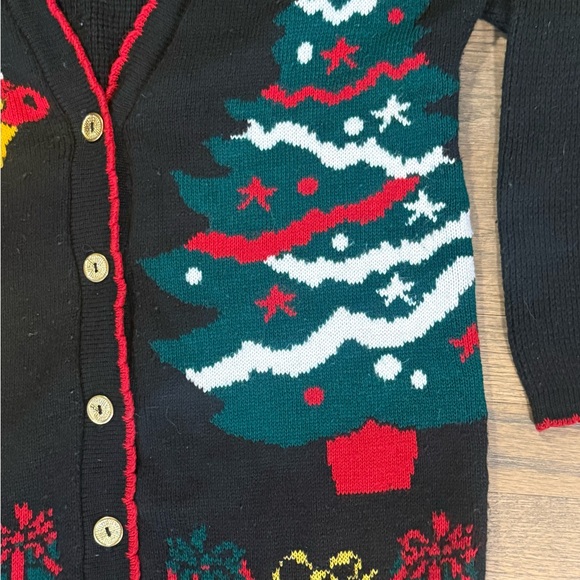 Winnie the Pooh Vintage Christmas Cardigan- Size: Small - Picture 3 of 7
